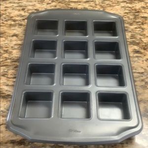 Wilton 12 Cavity Bar / Brownie Pan